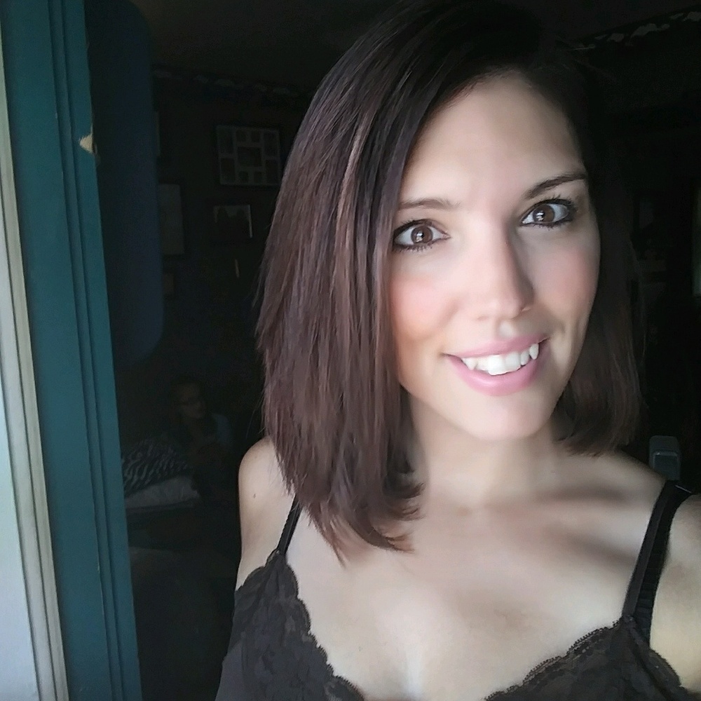 Meet your Posher, Jennifer